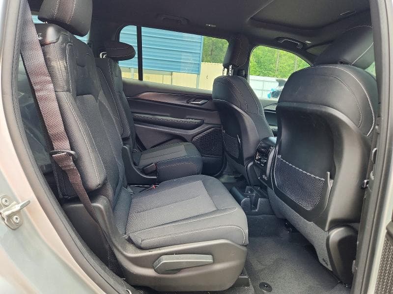 2025 JEEP GRAND CHEROKEE L LAREDO 11