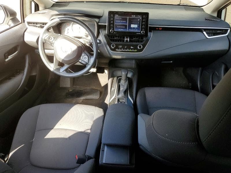2021 TOYOTA COROLLA LE LE 8
