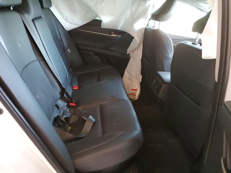 2025 TOYOTA CAMRY XLE 10