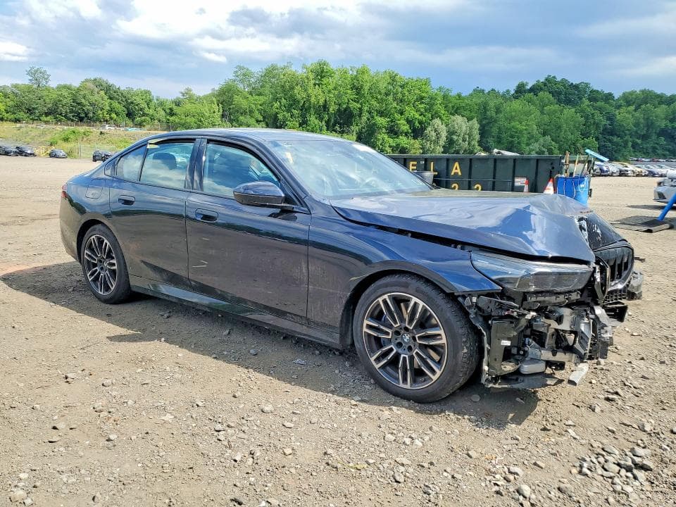 2025 BMW 540 XI 4
