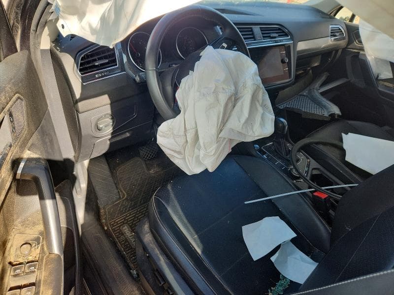 2021 VOLKSWAGEN TIGUAN SE SE 8