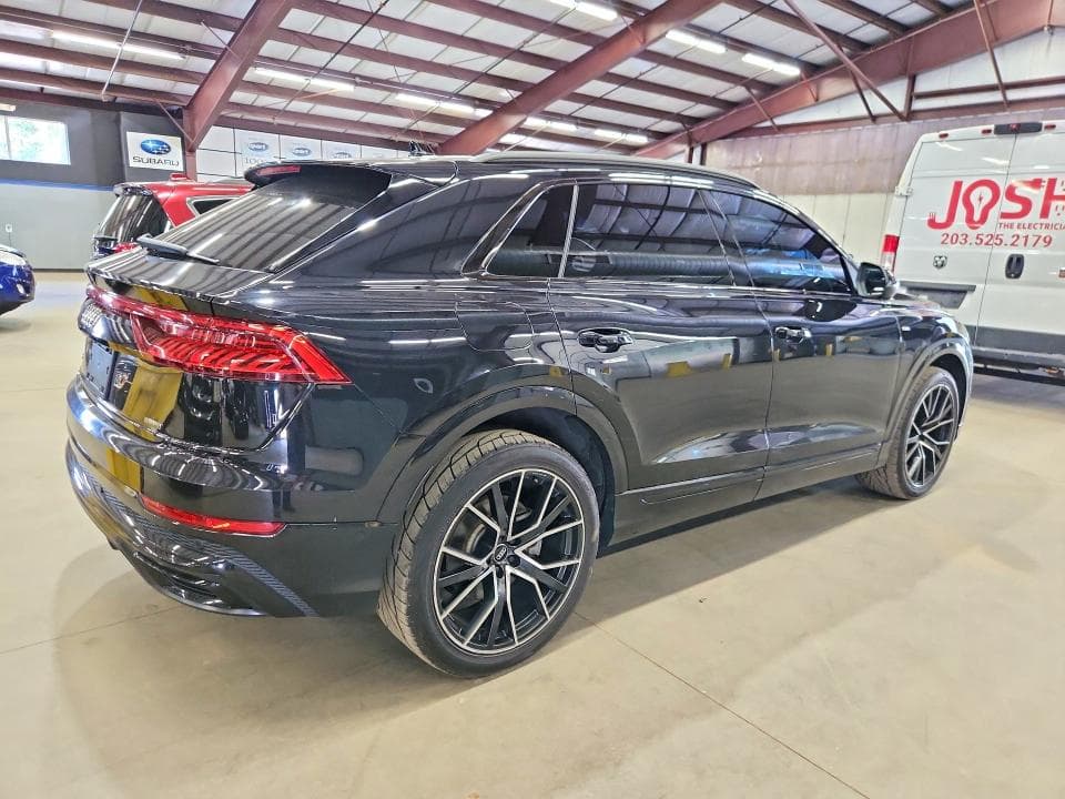 2019 AUDI Q8 PROGRESSIV S-LINE PROGRESSIV S-LINE 4