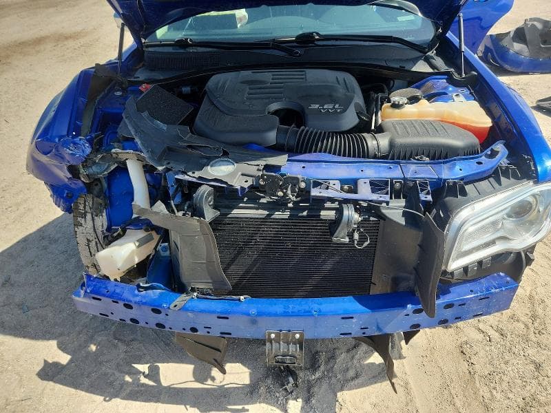 2018 CHRYSLER 300 LIMITED 11