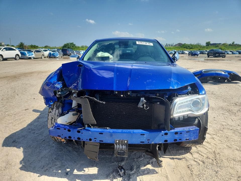 2018 CHRYSLER 300 LIMITED 5