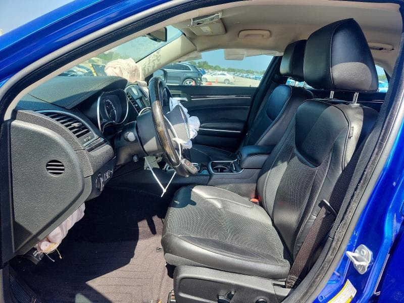 2018 CHRYSLER 300 LIMITED 7