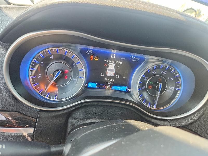 2018 CHRYSLER 300 LIMITED 9
