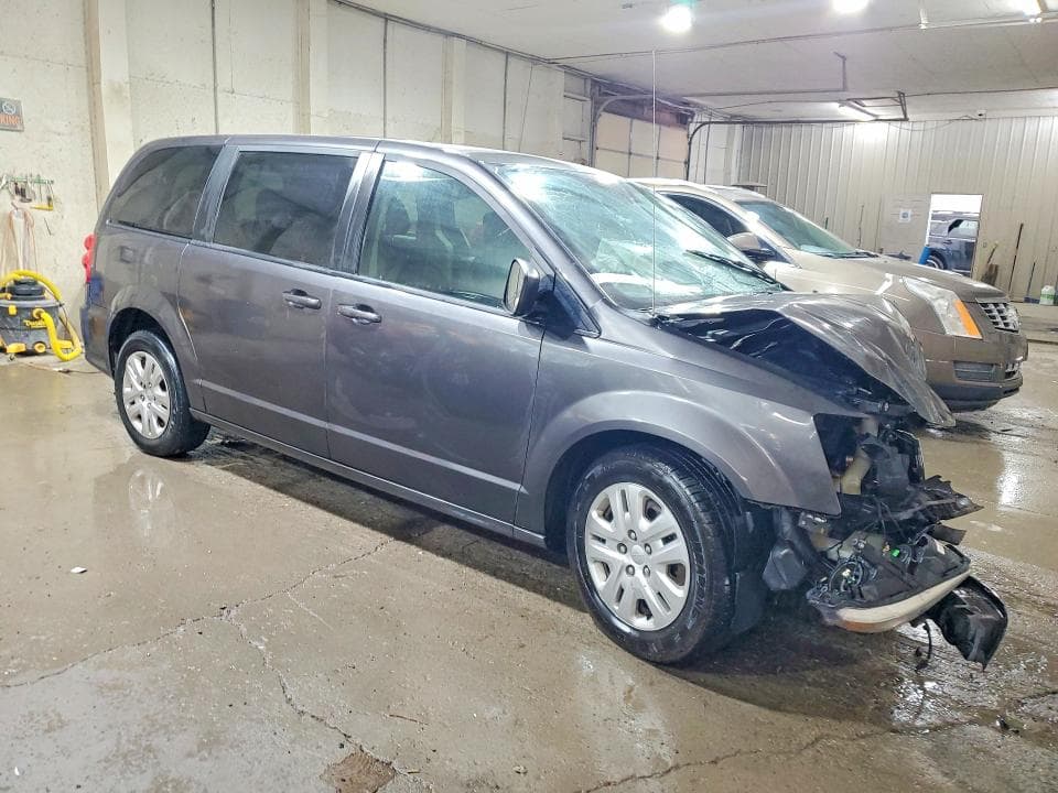 2018 DODGE GRAND CARAVAN SE 4
