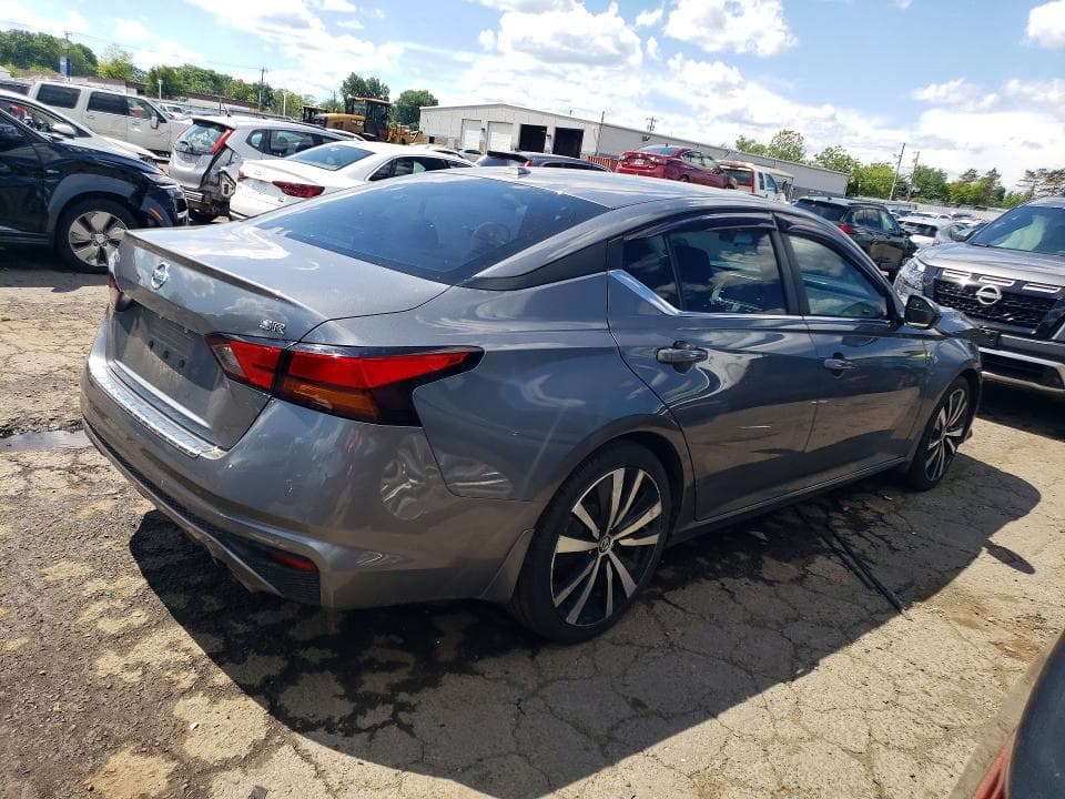 2020 NISSAN ALTIMA SR 3