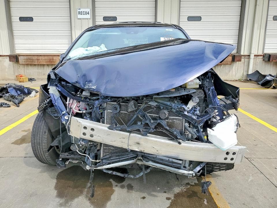 2026 TOYOTA SIENNA LE 5