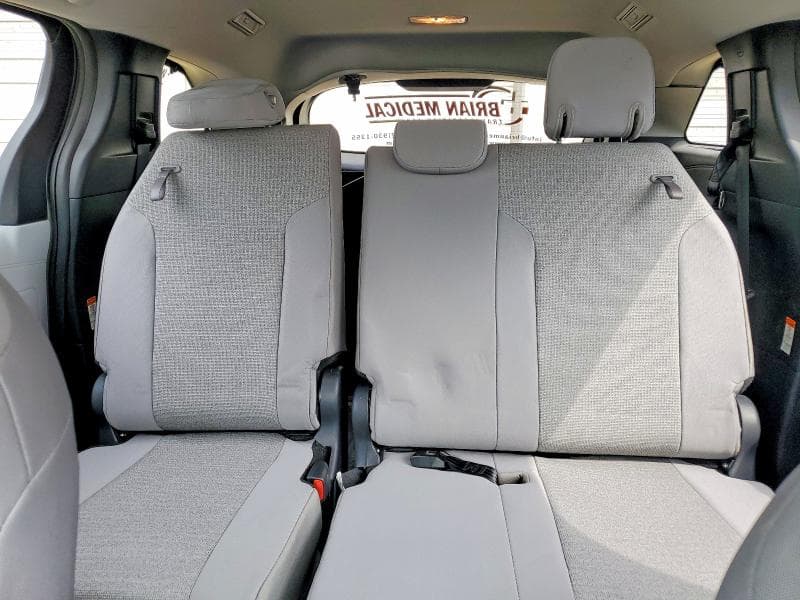 2026 TOYOTA SIENNA LE 10