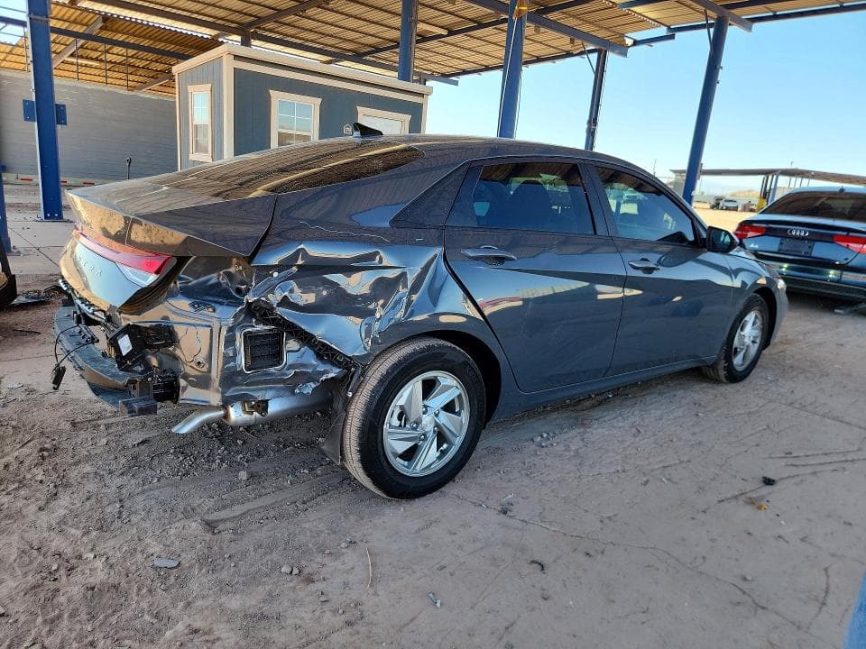 2026 HYUNDAI ELANTRA SE 3