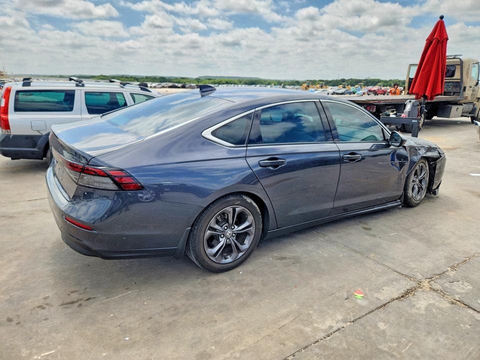2023 HONDA ACCORD EX EX 3