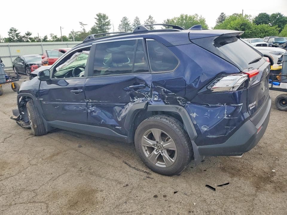 2024 TOYOTA RAV4 HYBRID XLE 2