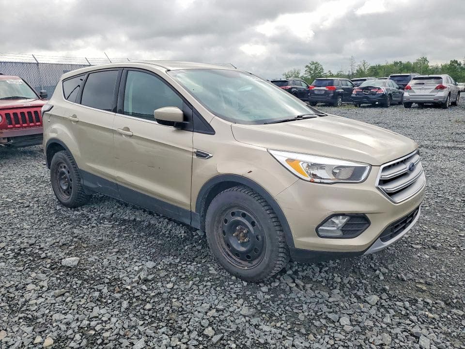 2017 FORD ESCAPE SE SE 4