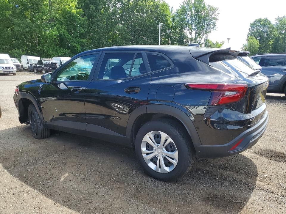 2025 CHEVROLET TRAX LS 2