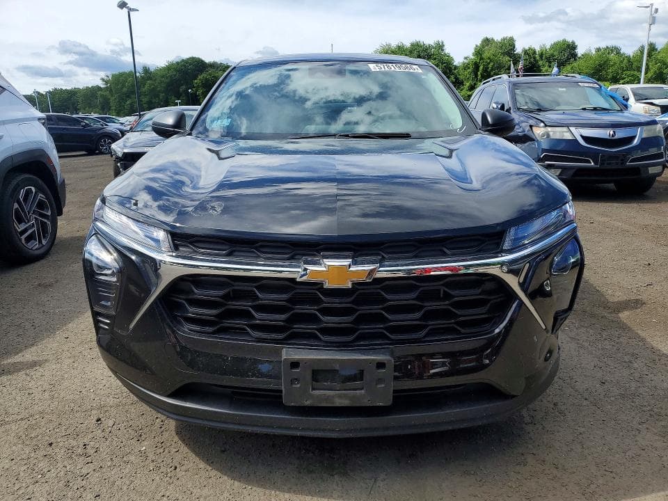 2025 CHEVROLET TRAX LS 5