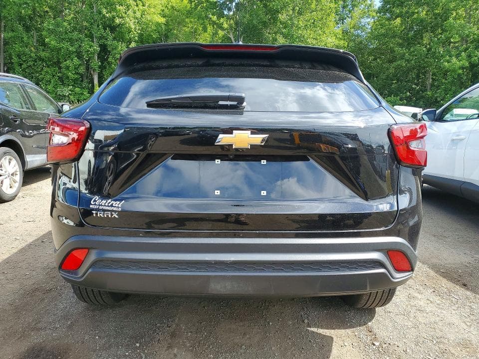 2025 CHEVROLET TRAX LS 6
