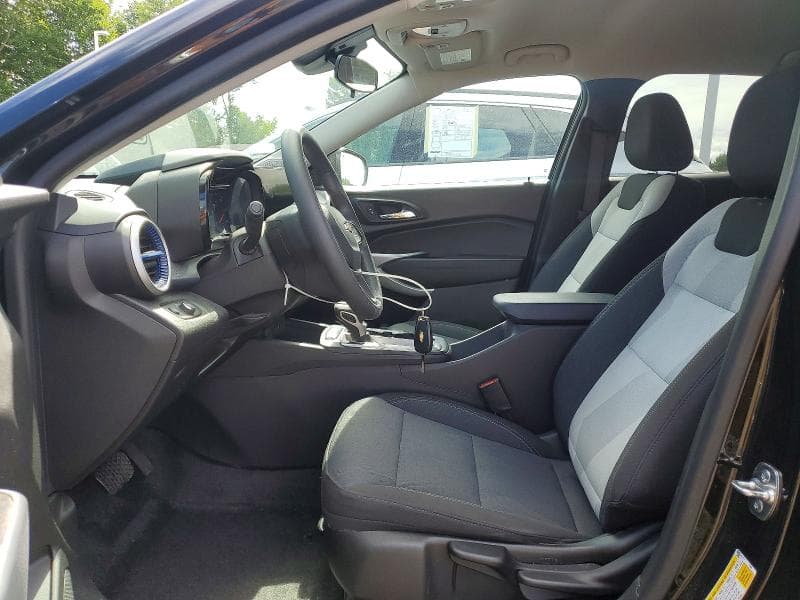 2025 CHEVROLET TRAX LS 7