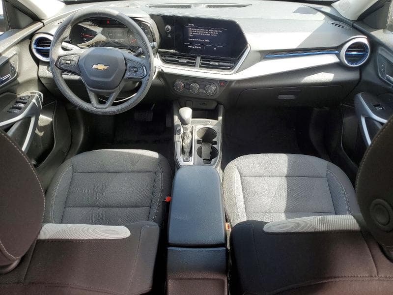 2025 CHEVROLET TRAX LS 8