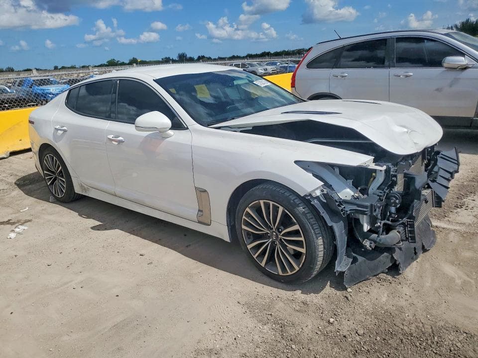 2019 KIA STINGER BASE 4