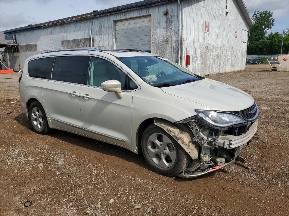 2017 CHRYSLER PACIFICA TOURING L PLUS 4