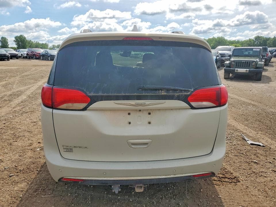 2017 CHRYSLER PACIFICA TOURING L PLUS 6
