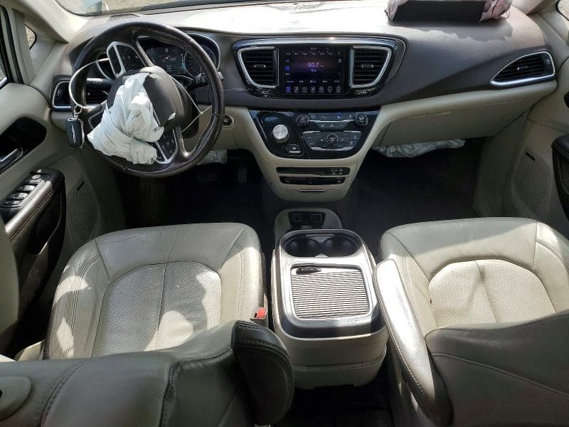 2017 CHRYSLER PACIFICA TOURING L PLUS 8