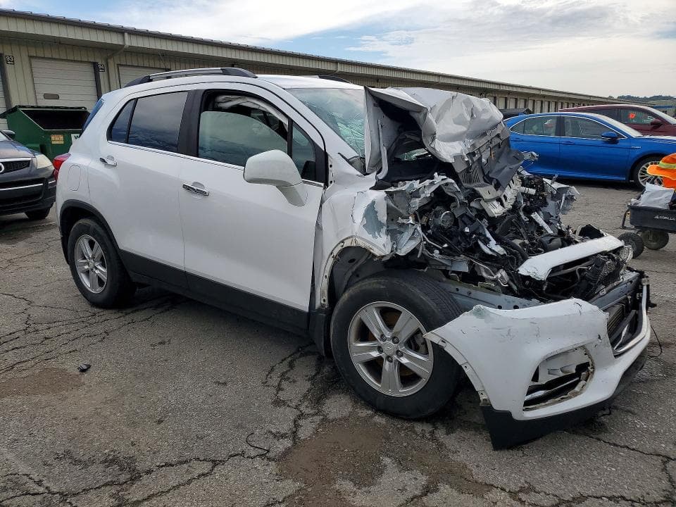 2018 CHEVROLET TRAX 4