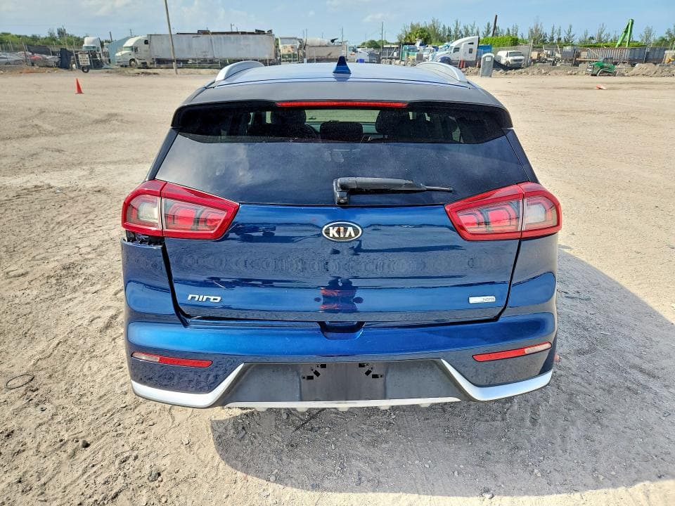 2018 KIA NIRO LX 6