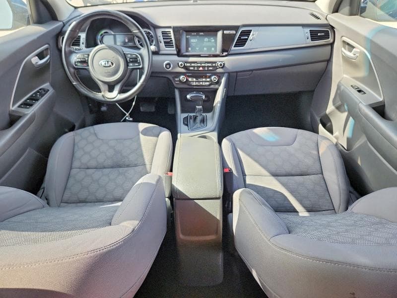2018 KIA NIRO LX 8