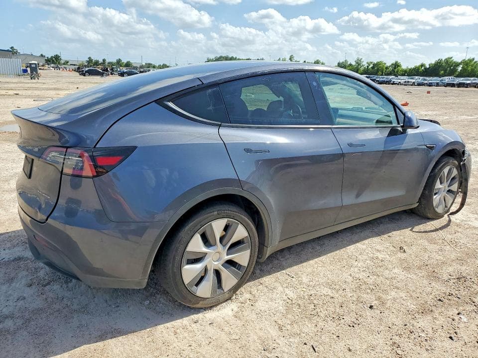 2023 TESLA MODEL Y 3