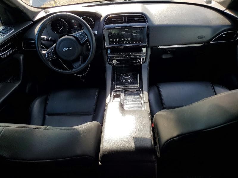 2020 JAGUAR F-PACE PREMIUM 8
