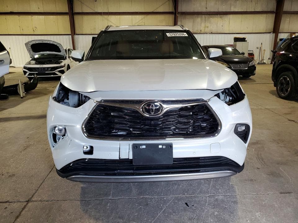 2025 TOYOTA HIGHLANDER PLATINUM 5