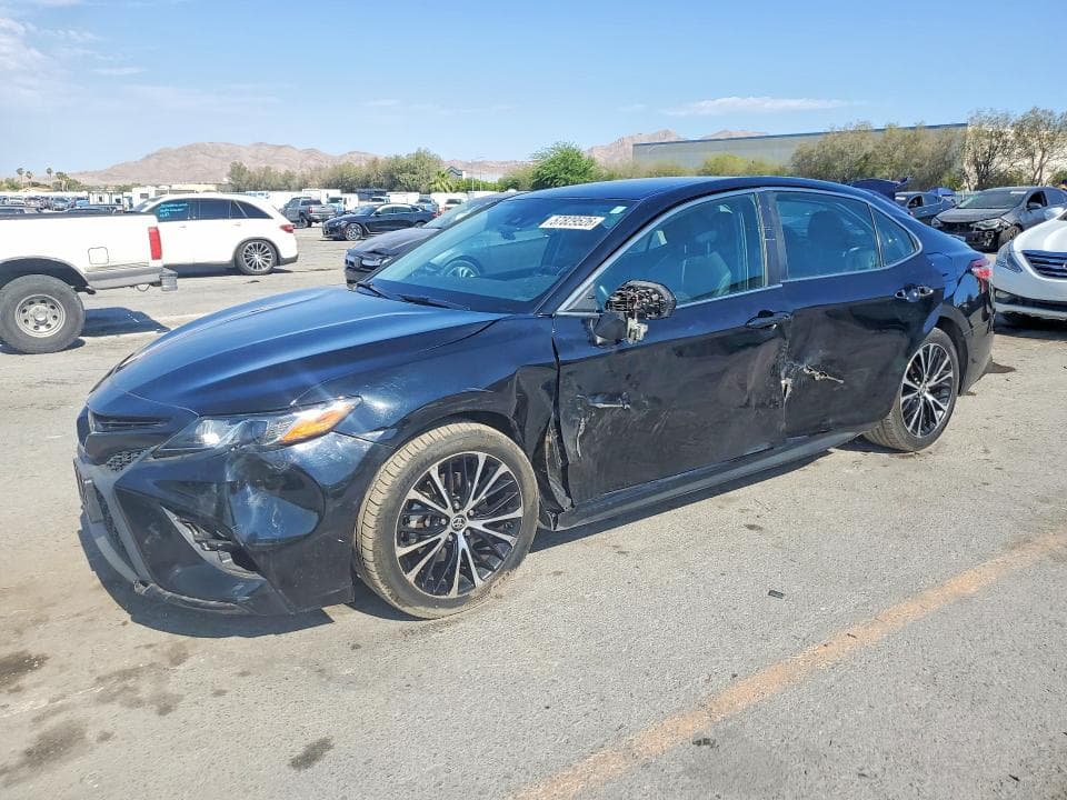 2020 TOYOTA CAMRY SE - 1