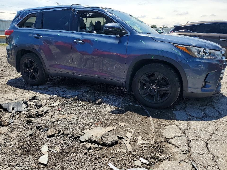2018 TOYOTA HIGHLANDER LIMITED LIMITED 4