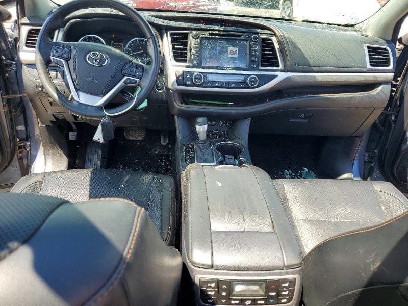 2018 TOYOTA HIGHLANDER LIMITED LIMITED 8