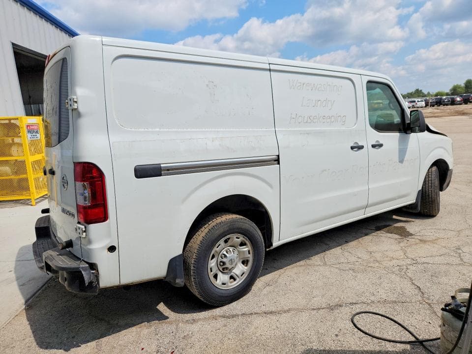 2018 NISSAN NV 2500 HD SV 3