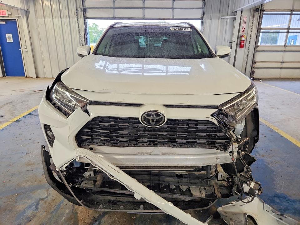 2019 TOYOTA RAV4 XLE PREMIUM 5