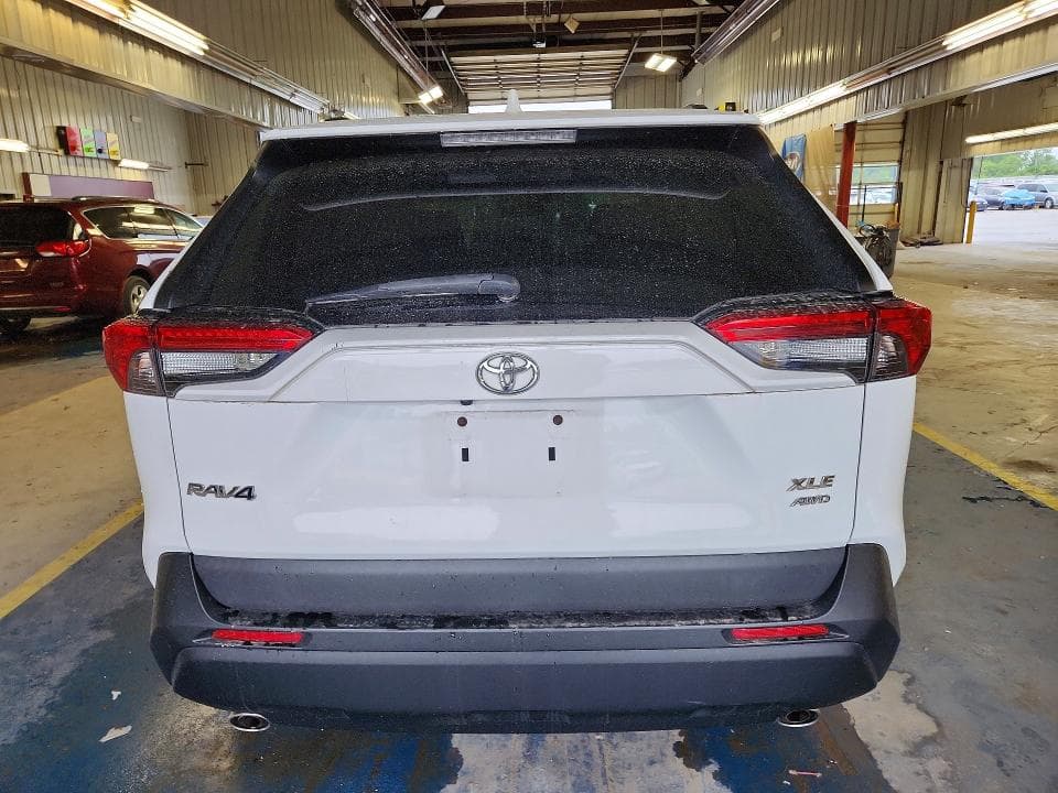 2019 TOYOTA RAV4 XLE PREMIUM 6