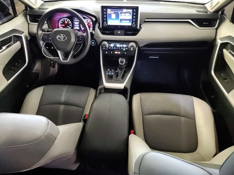2019 TOYOTA RAV4 XLE PREMIUM 8