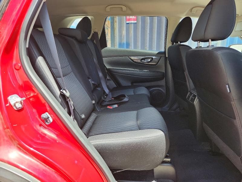 2017 NISSAN ROGUE SV 10