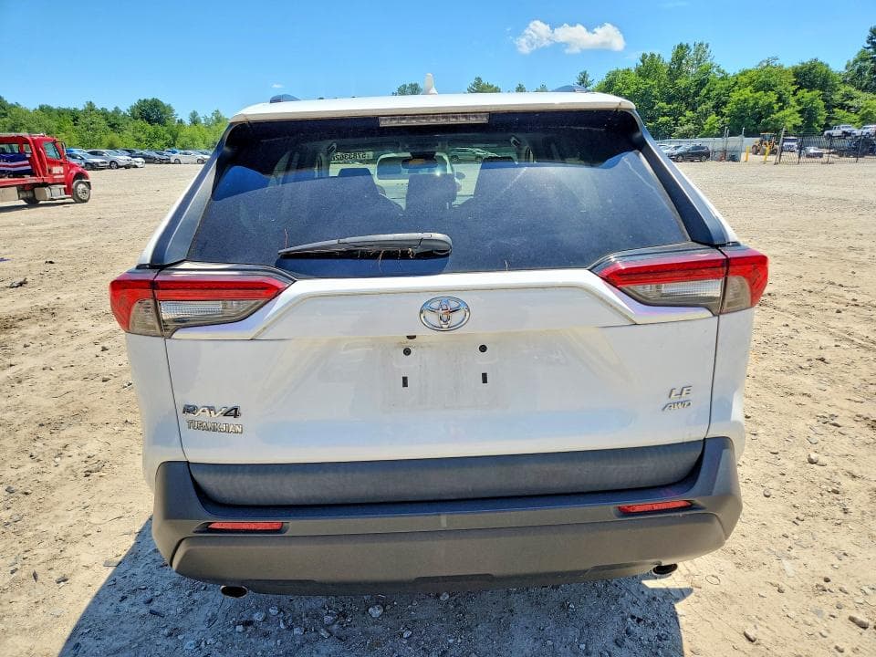 2021 TOYOTA RAV4 LE 6