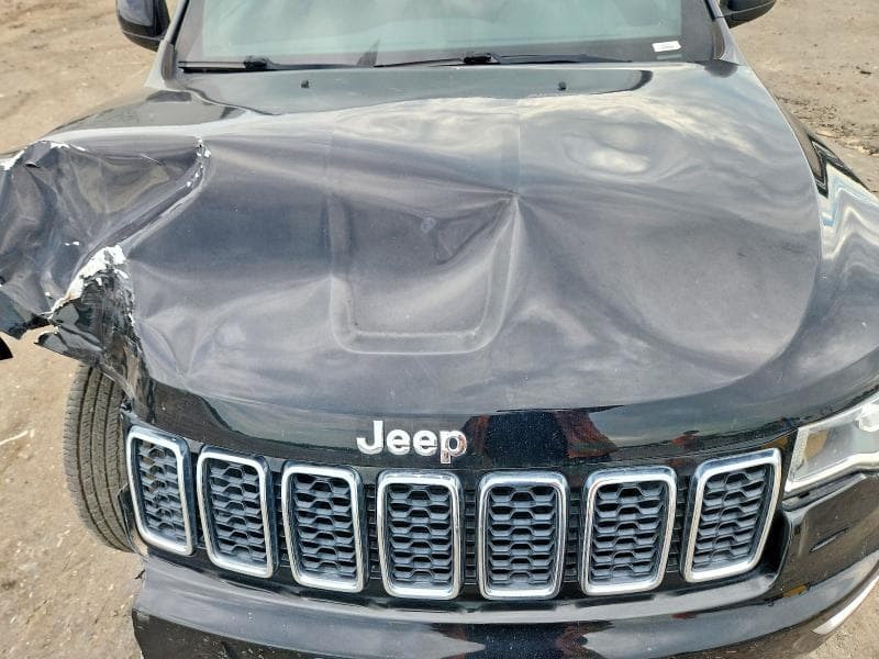 2017 JEEP GRAND CHEROKEE LAREDO 12