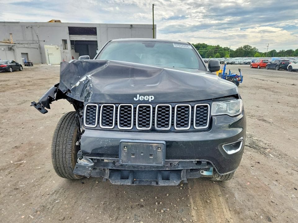 2017 JEEP GRAND CHEROKEE LAREDO 5