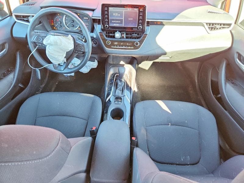 2021 TOYOTA COROLLA LE LE 8