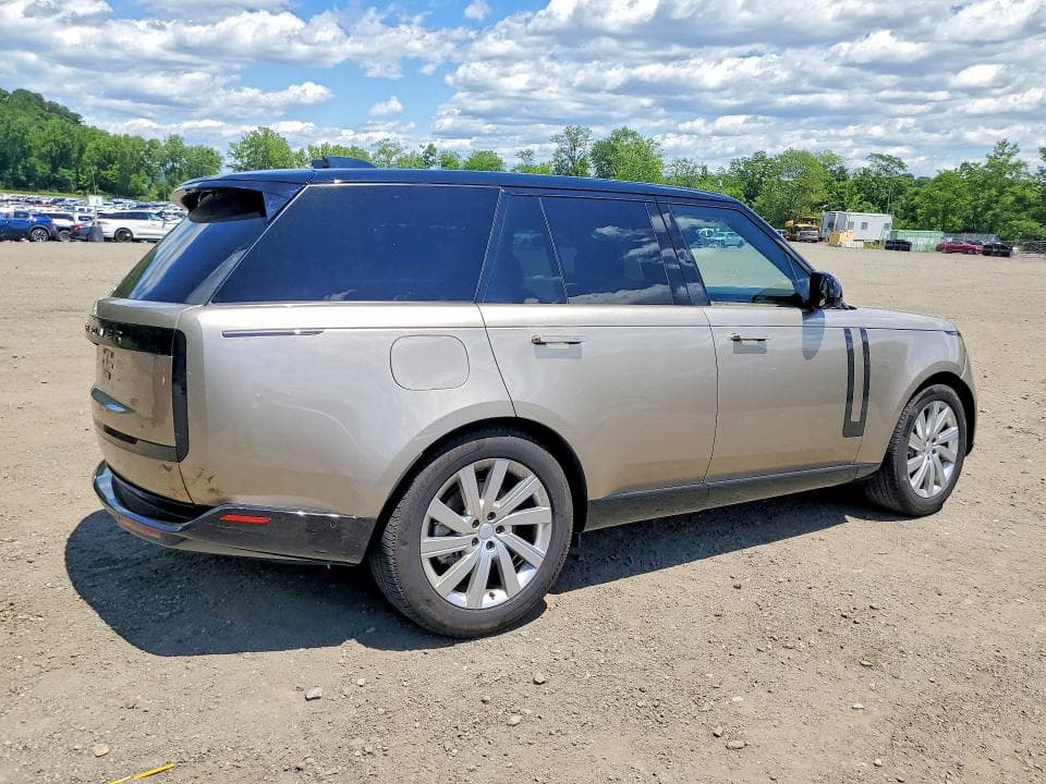 2025 LAND ROVER RANGE ROVER SE 3