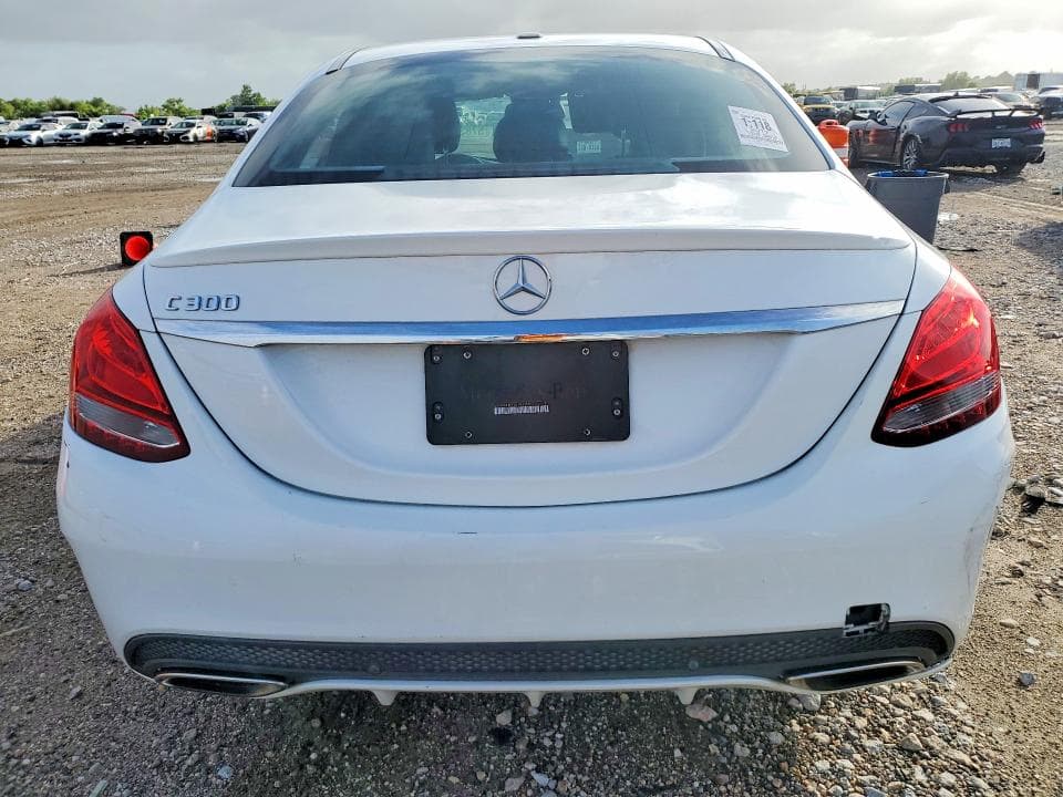 2017 MERCEDES-BENZ C 300 300 7