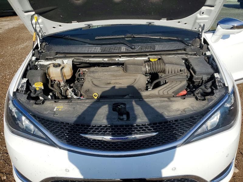 2020 CHRYSLER PACIFICA LIMITED 12