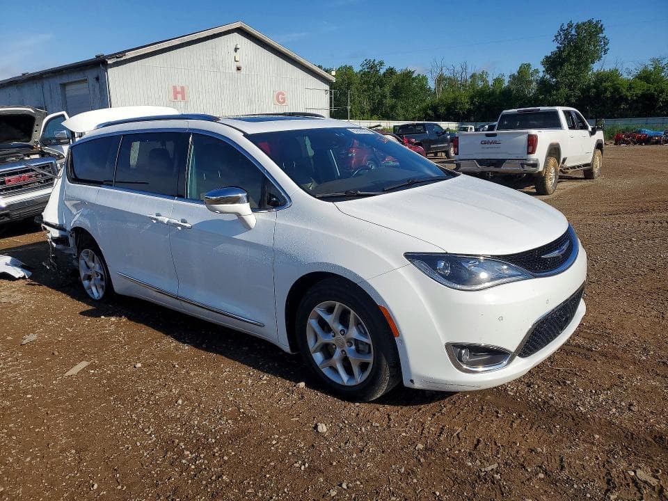 2020 CHRYSLER PACIFICA LIMITED 4