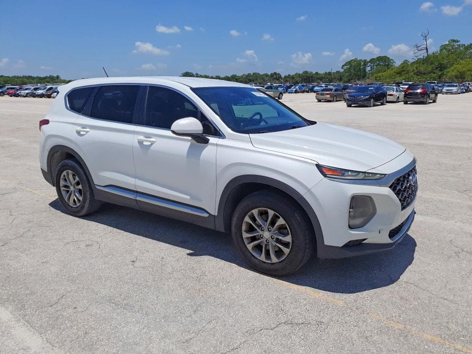 2020 HYUNDAI SANTA FE SE 4